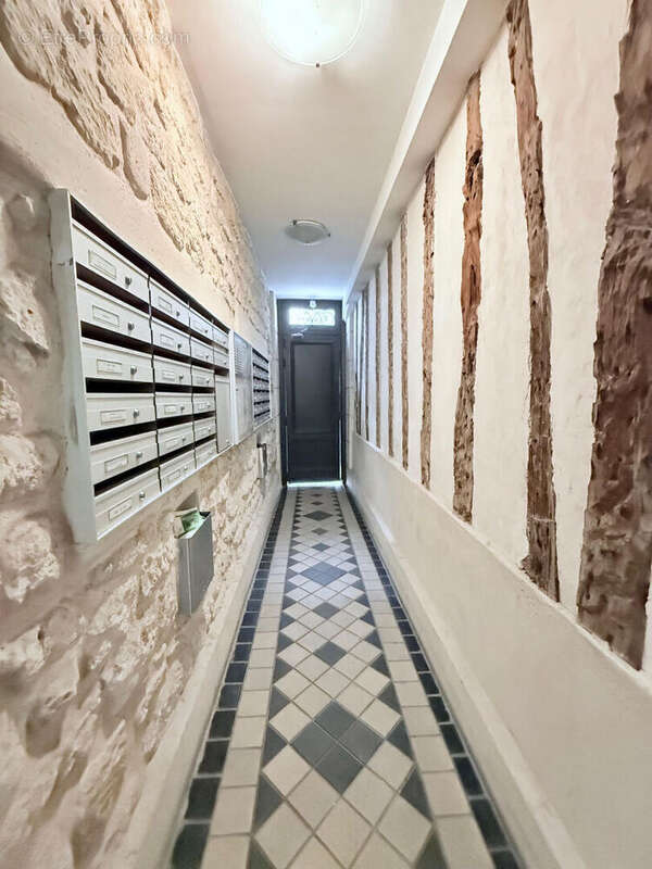 Appartement à PARIS-5E