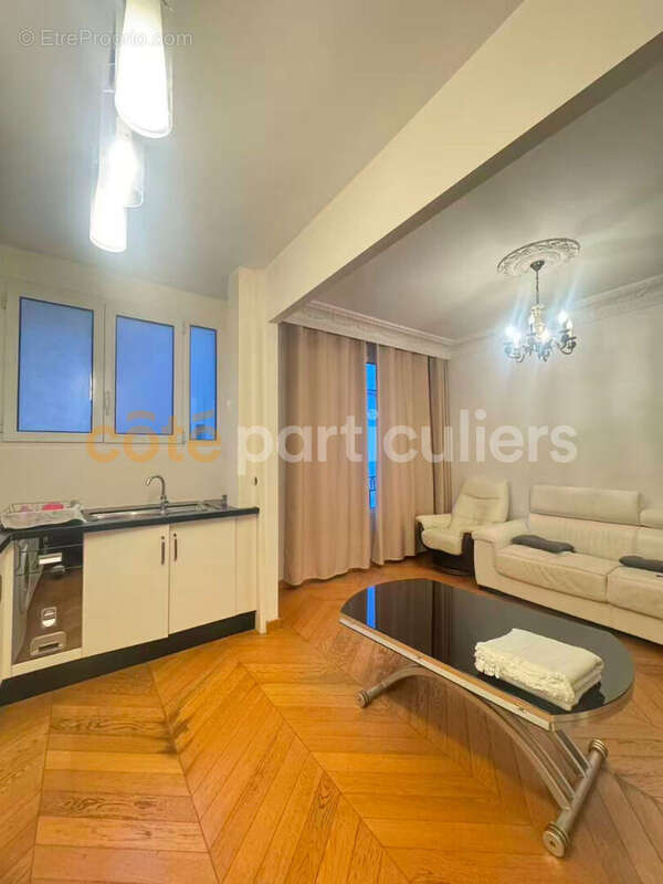 Appartement à PARIS-12E