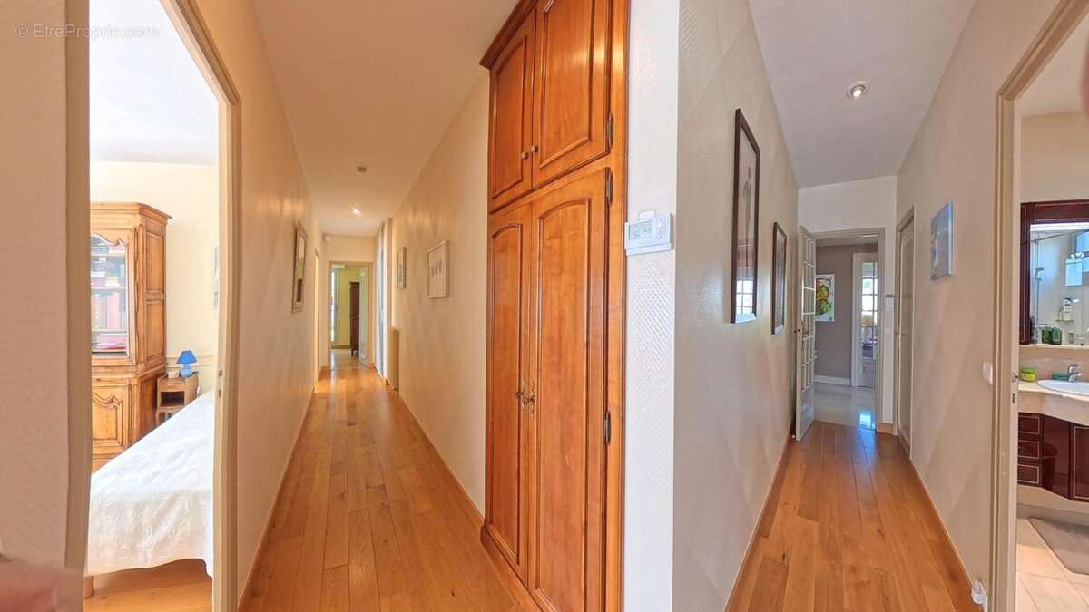 maison d'architecte plain pied 500m des commerces - photo 9