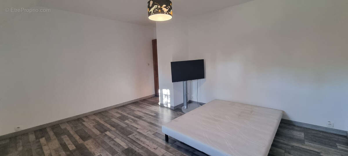 Maison à LONGUEVILLE