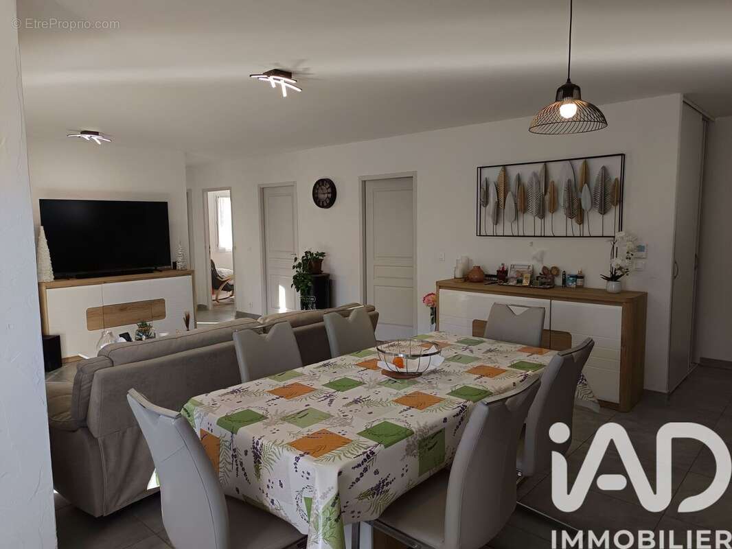 Photo 8 - Maison à CHAMBONAS