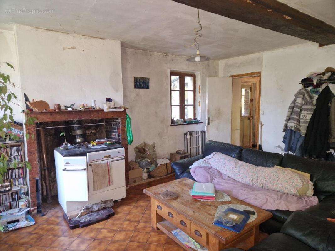 Maison à FONTAINE-SIMON