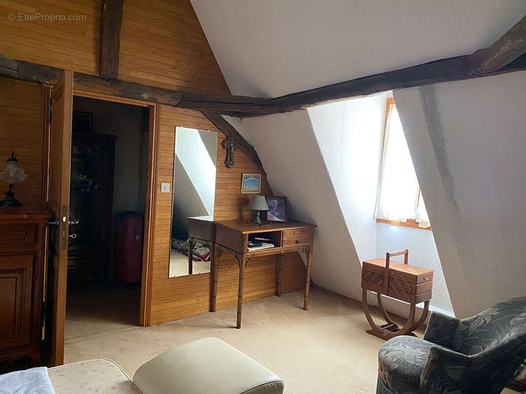 Maison à ROUFFIGNAC-SAINT-CERNIN-DE-REILHAC