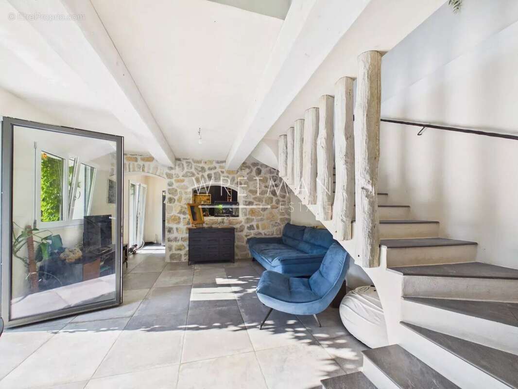 Maison en pierre avec piscine, jacuzzi et panorama exceptionnel - Sospel - photo 5