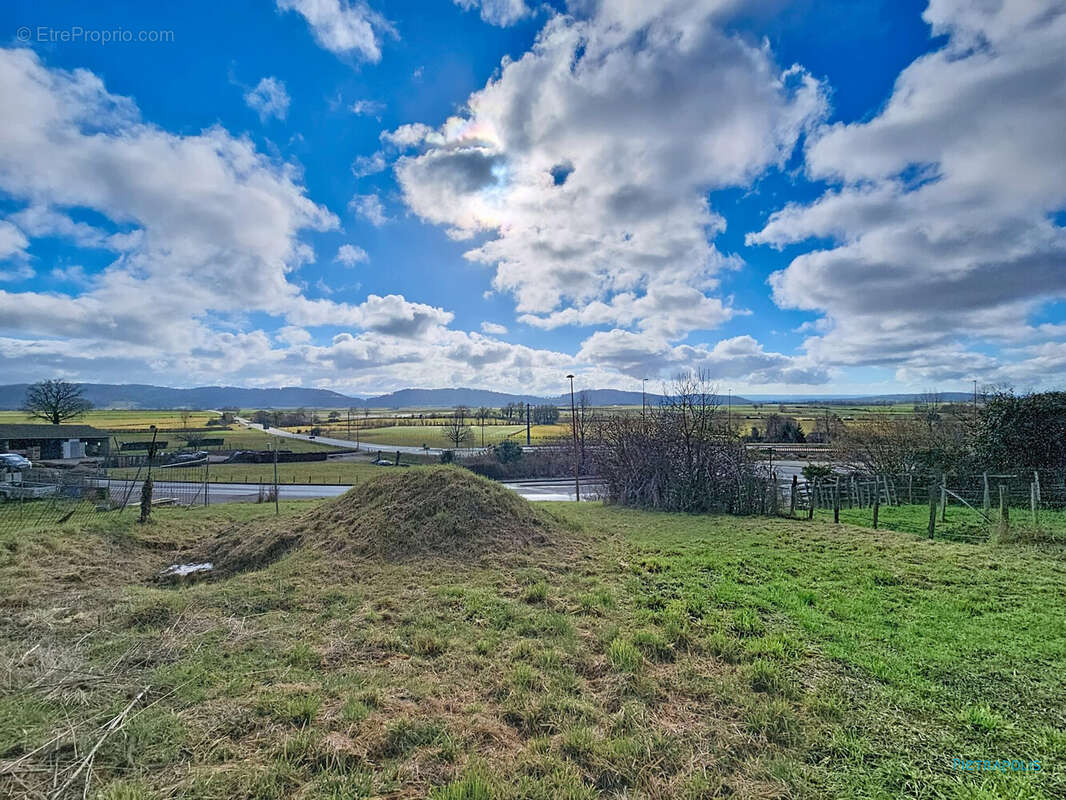 Terrain à LA COTE-SAINT-ANDRE