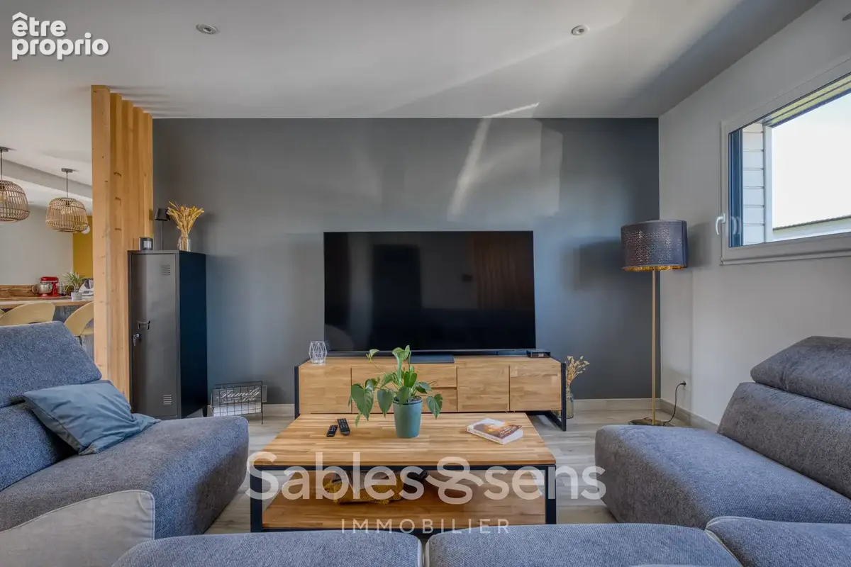 Maison T5 sur la commune du Bourg-sous-la-Roche-sur-Yon - photo 7