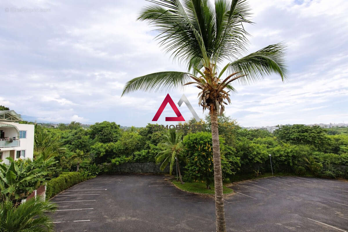 parking - Appartement à LA POSSESSION