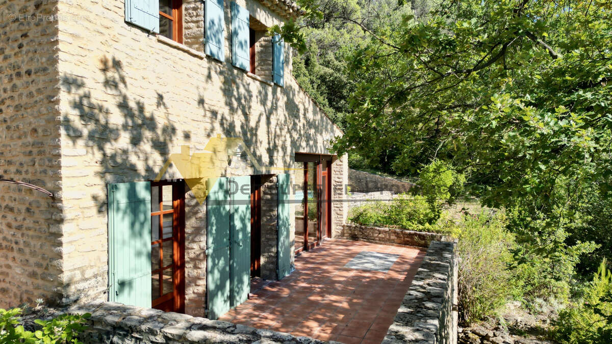 À vendre   Villa de caractère avec vue dominante, piscine et 4 chambres - photo 6