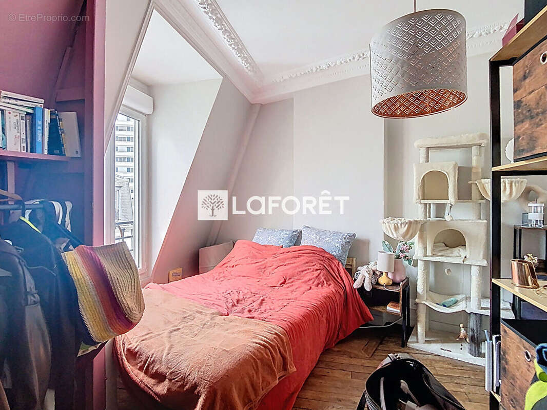 Appartement à PARIS-15E