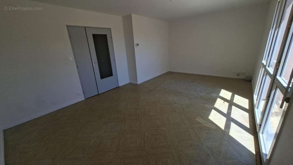 Charmante maison T3 en duplex d'environ 75 m² – Terrasse plein sud - photo 2