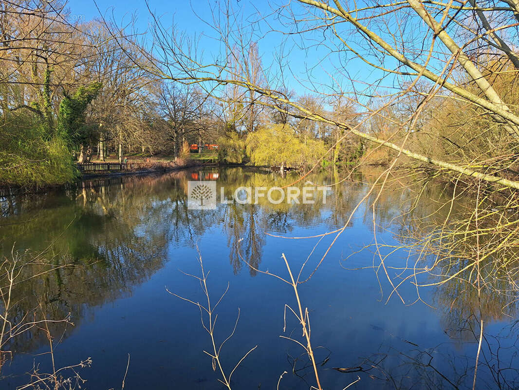 Appartement à VERNEUIL-SUR-SEINE