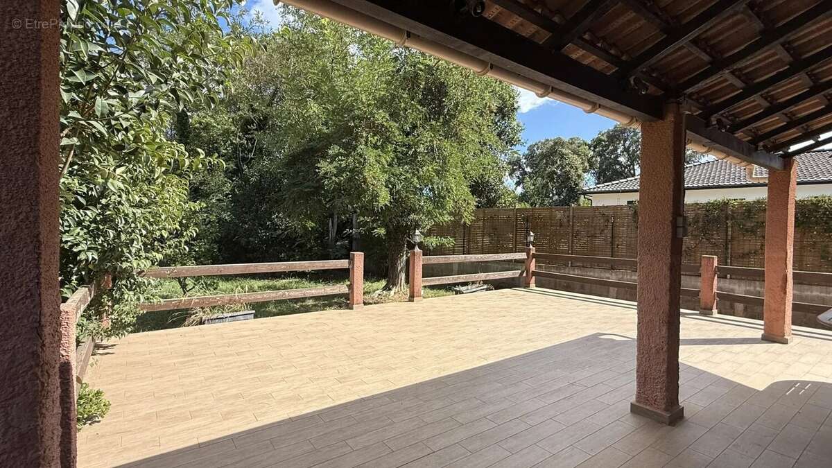 Maison à SANTA-LUCIA-DI-MORIANI