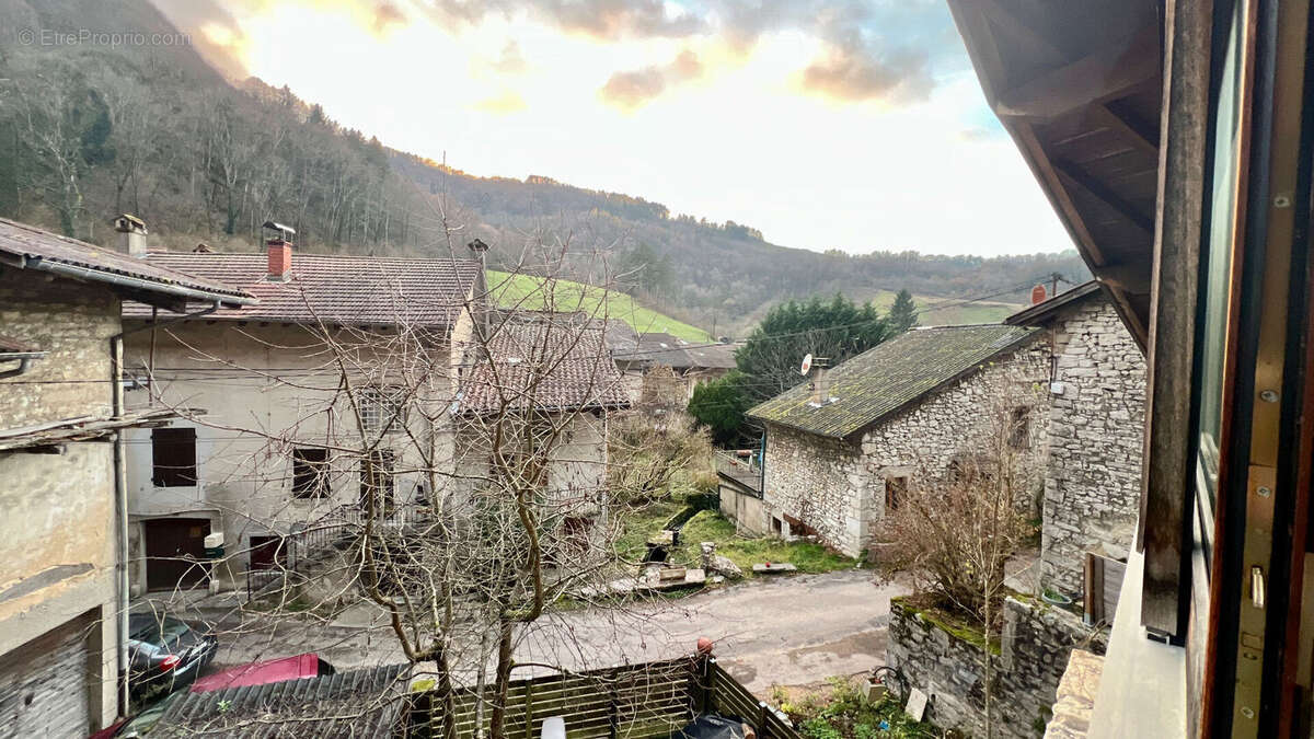 Maison à CERDON