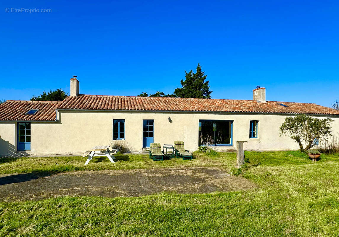 Maison à BOUIN