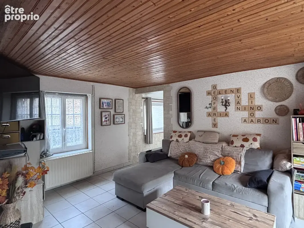 Agréable maison de ville avec 5 chambres confortables, jardin et grand garage. - photo 7