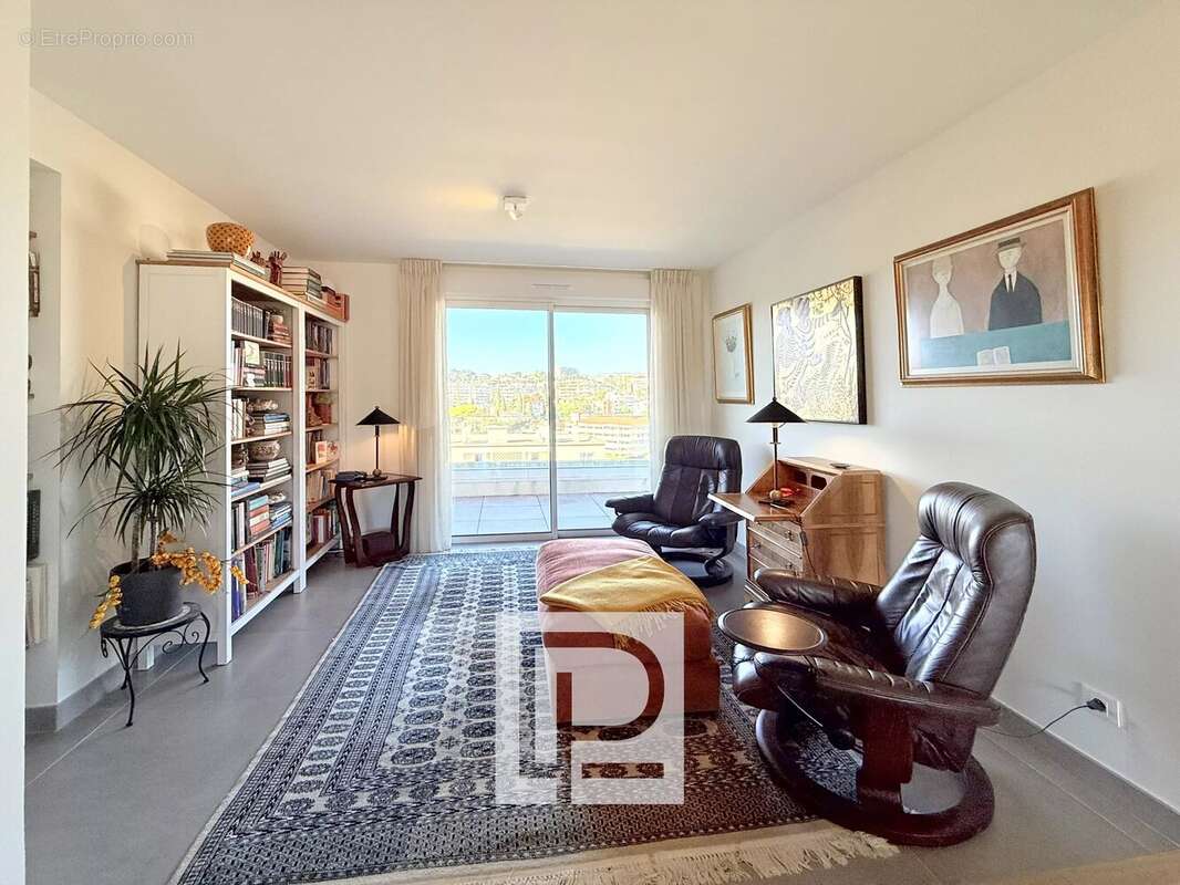 Appartement à LE CANNET