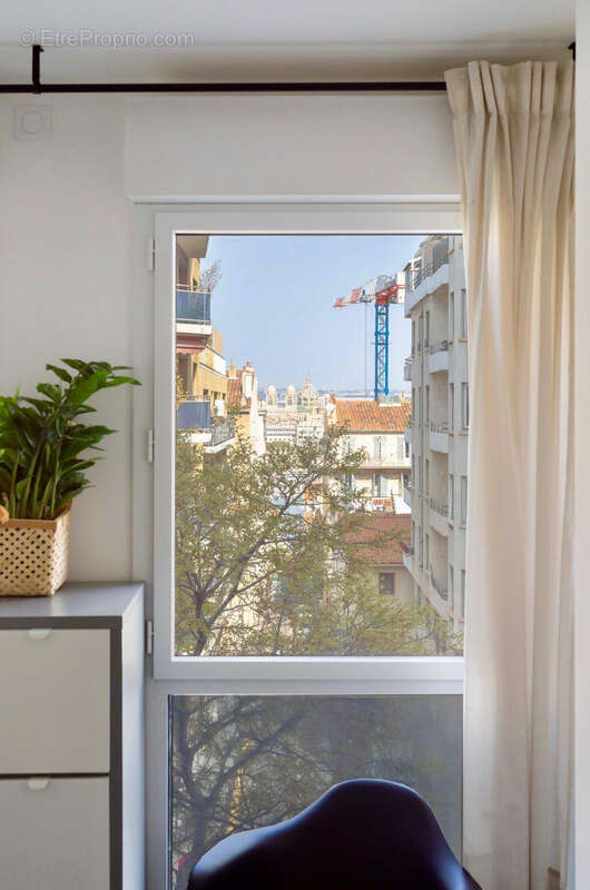 Appartement à MARSEILLE-7E