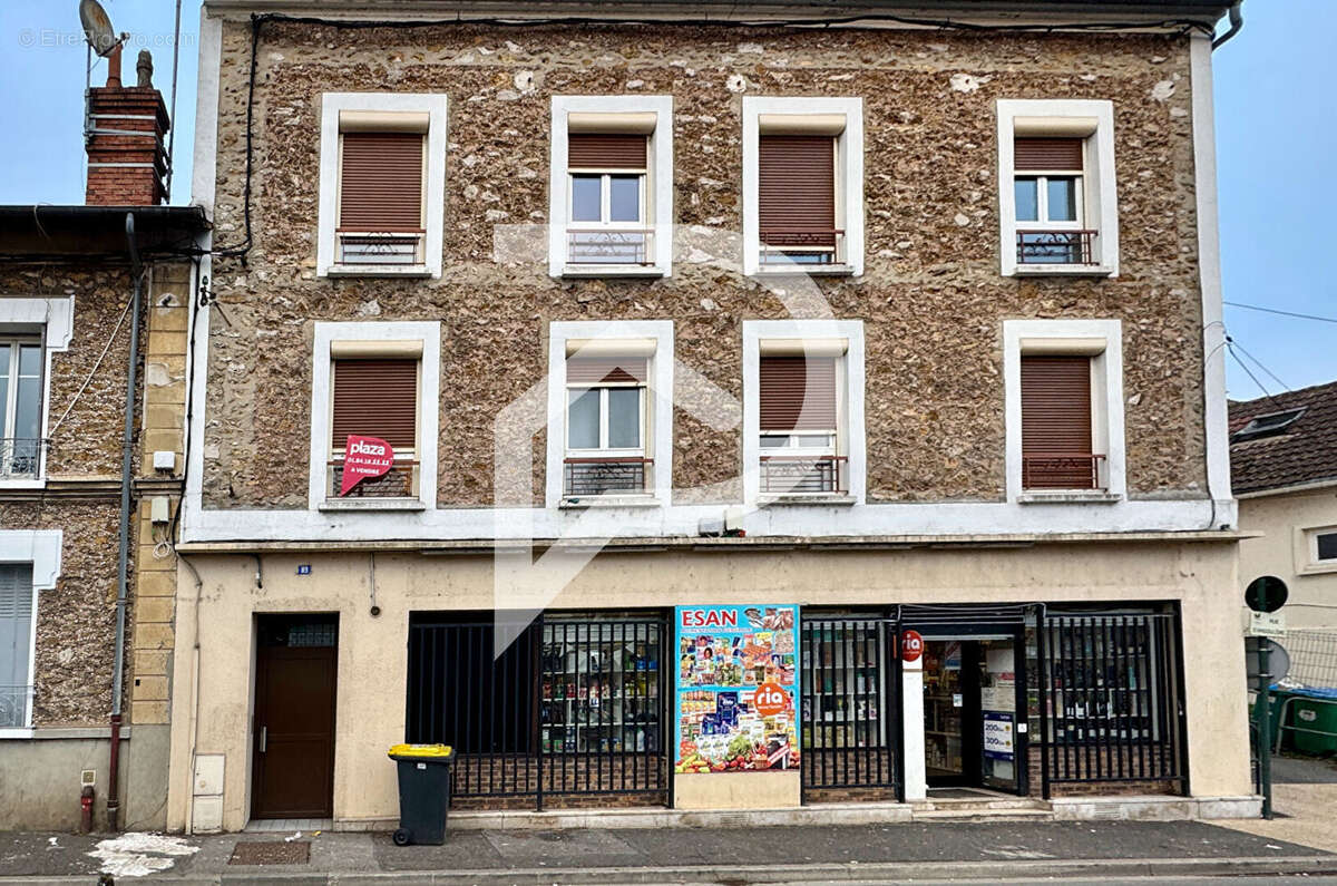 Appartement à CORBEIL-ESSONNES