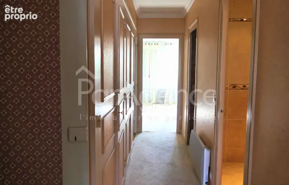 Local commercial et logement - Immeuble de rapport - photo 14