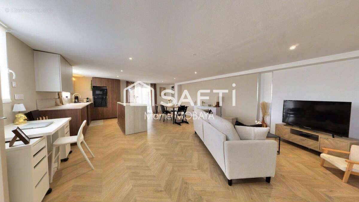 Photo 2 - Maison à SALIGNAC