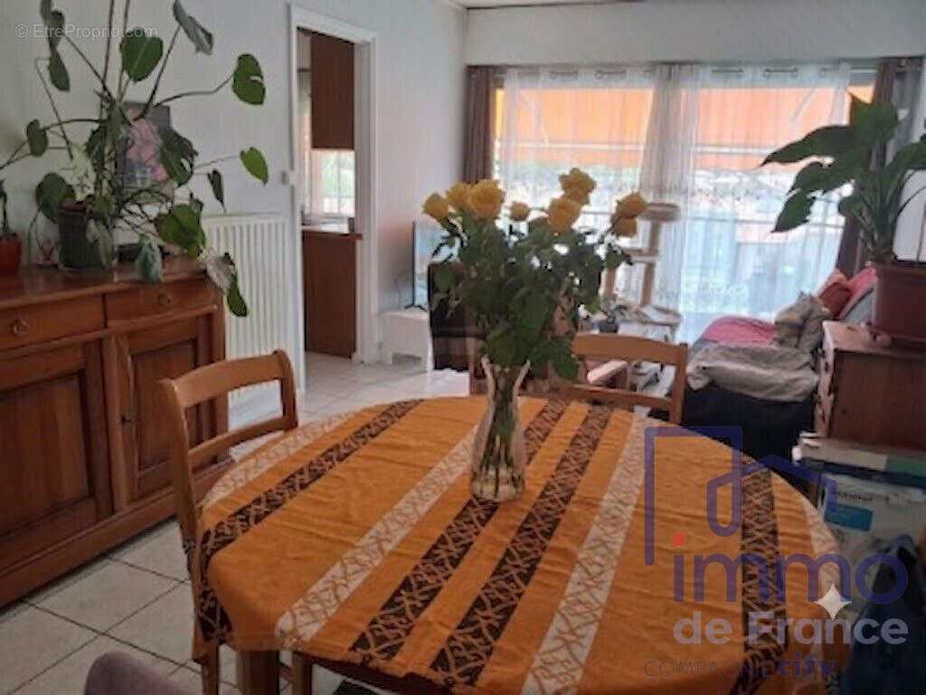 Appartement 66 m² à Vals-Pres-Le-Puy  - photo 4