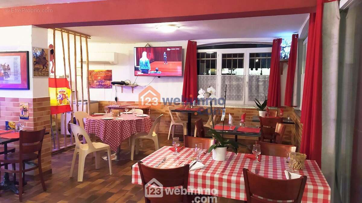 Commerce 75 m² à Saintes-Maries-De-La-Mer  - photo 52