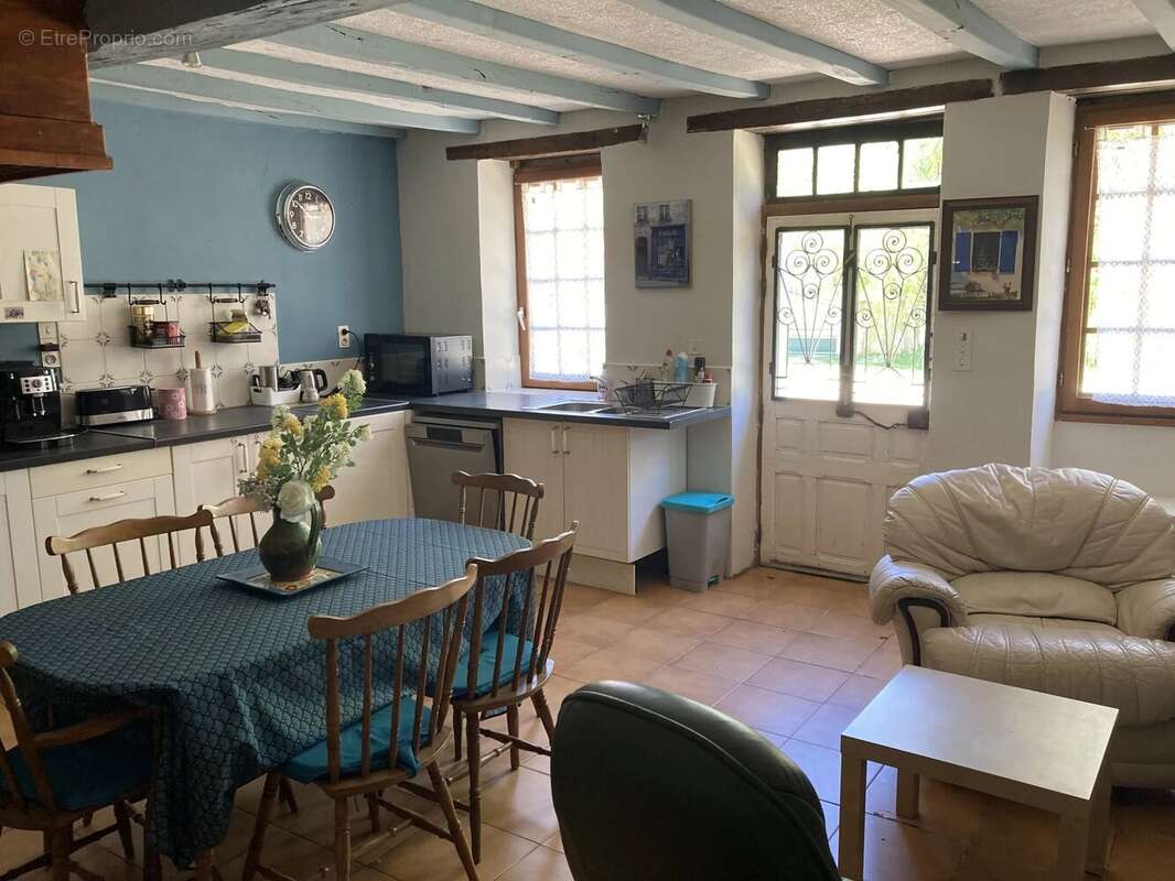 Maison à SAINT-PRIVAT-DES-PRES