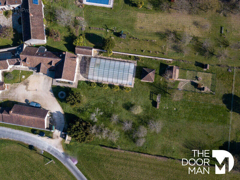 Maison à MONT-PRES-CHAMBORD