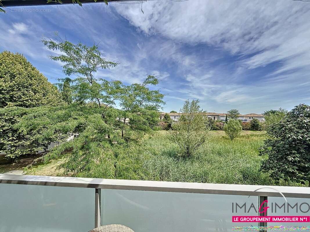 Appartement à MAUGUIO