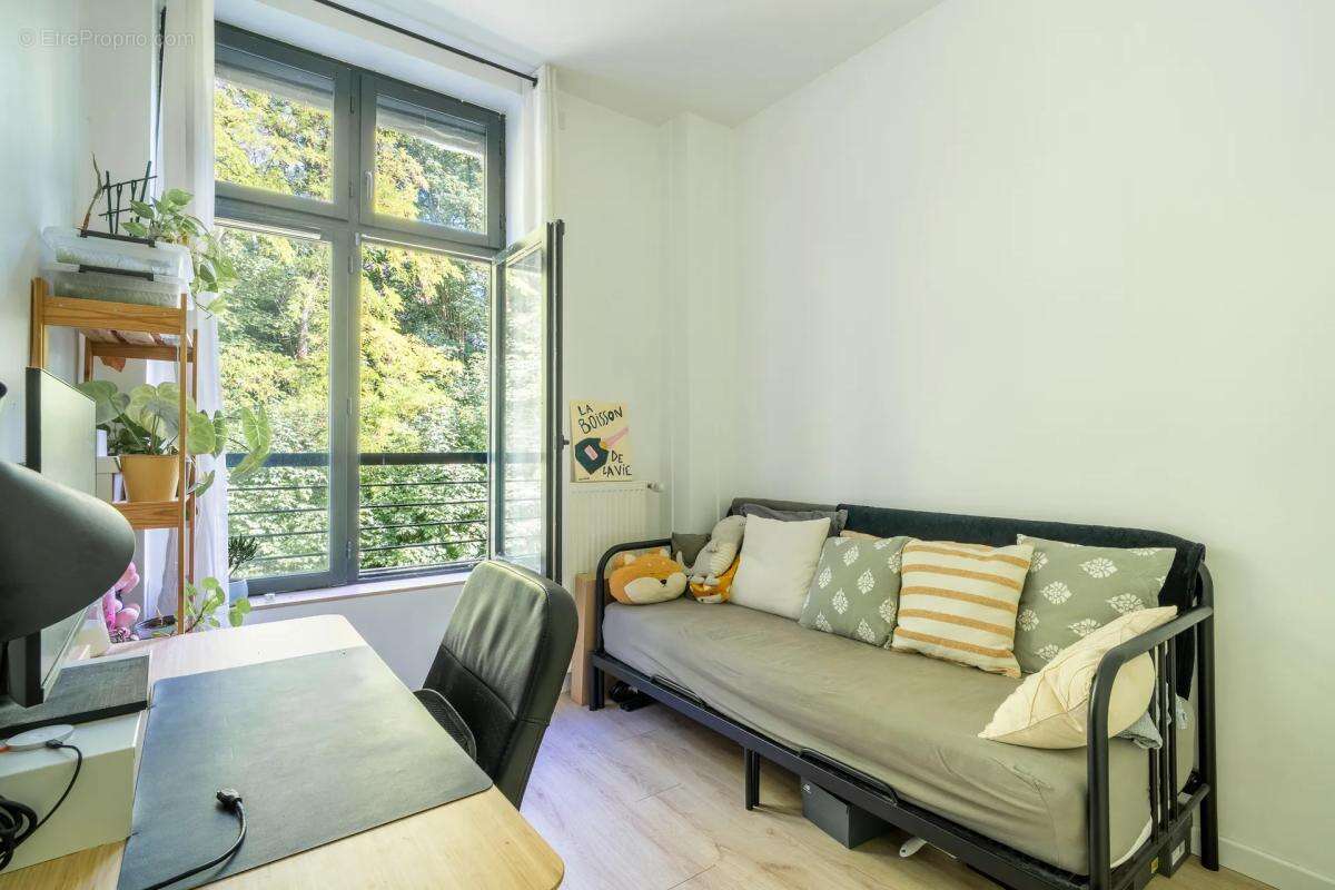 Appartement à STAINS