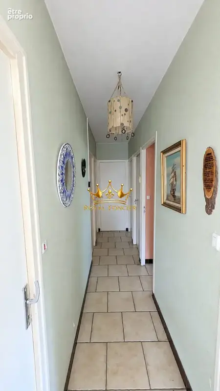 Couloir desservant les chambres 