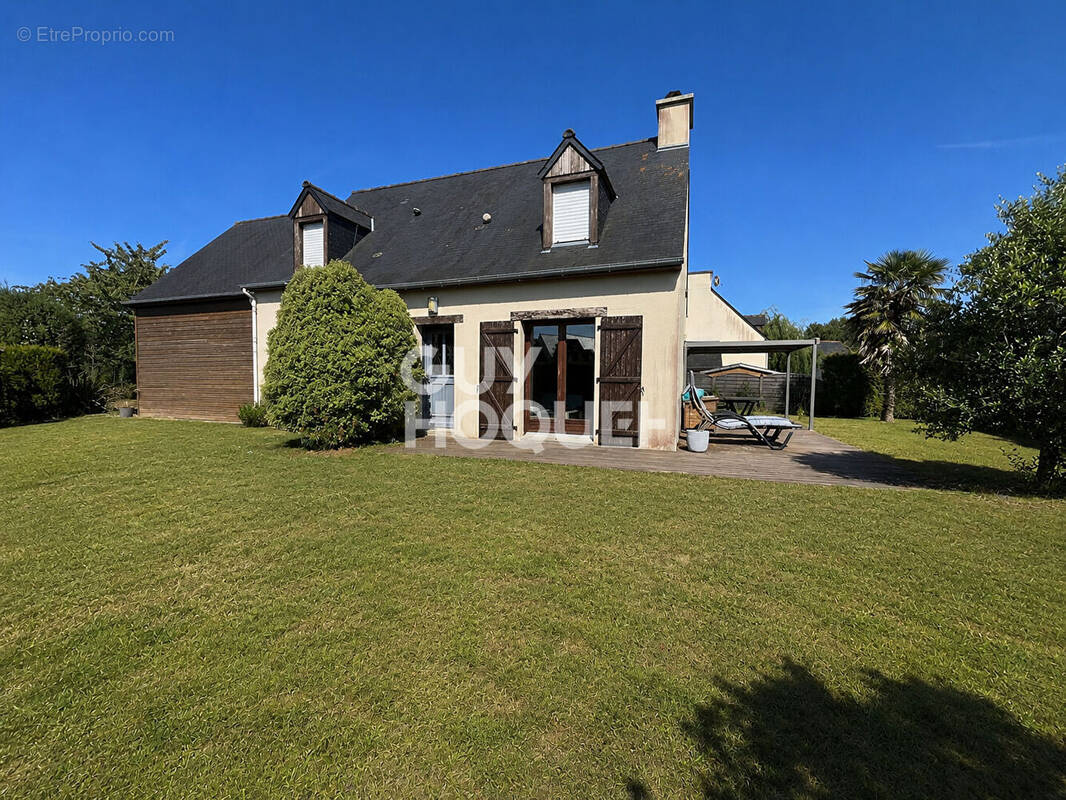Maison à LE VIVIER-SUR-MER