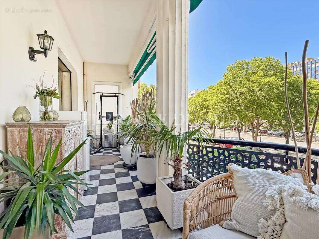 Appartement à MARSEILLE-8E