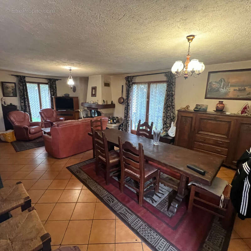 Maison à LE BLANC-MESNIL