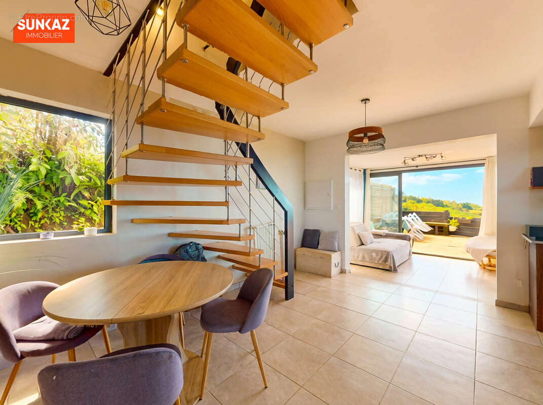 Maison à PETITE-ILE