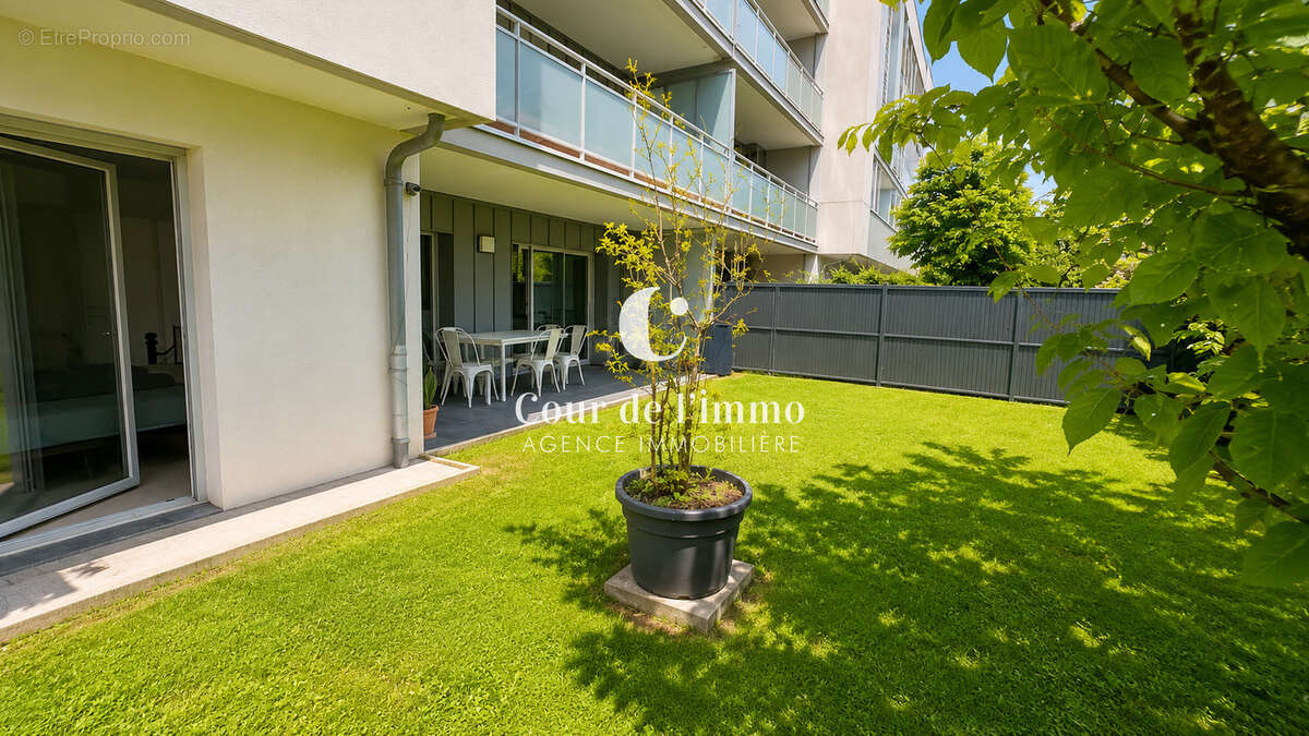 Appartement à AMBILLY