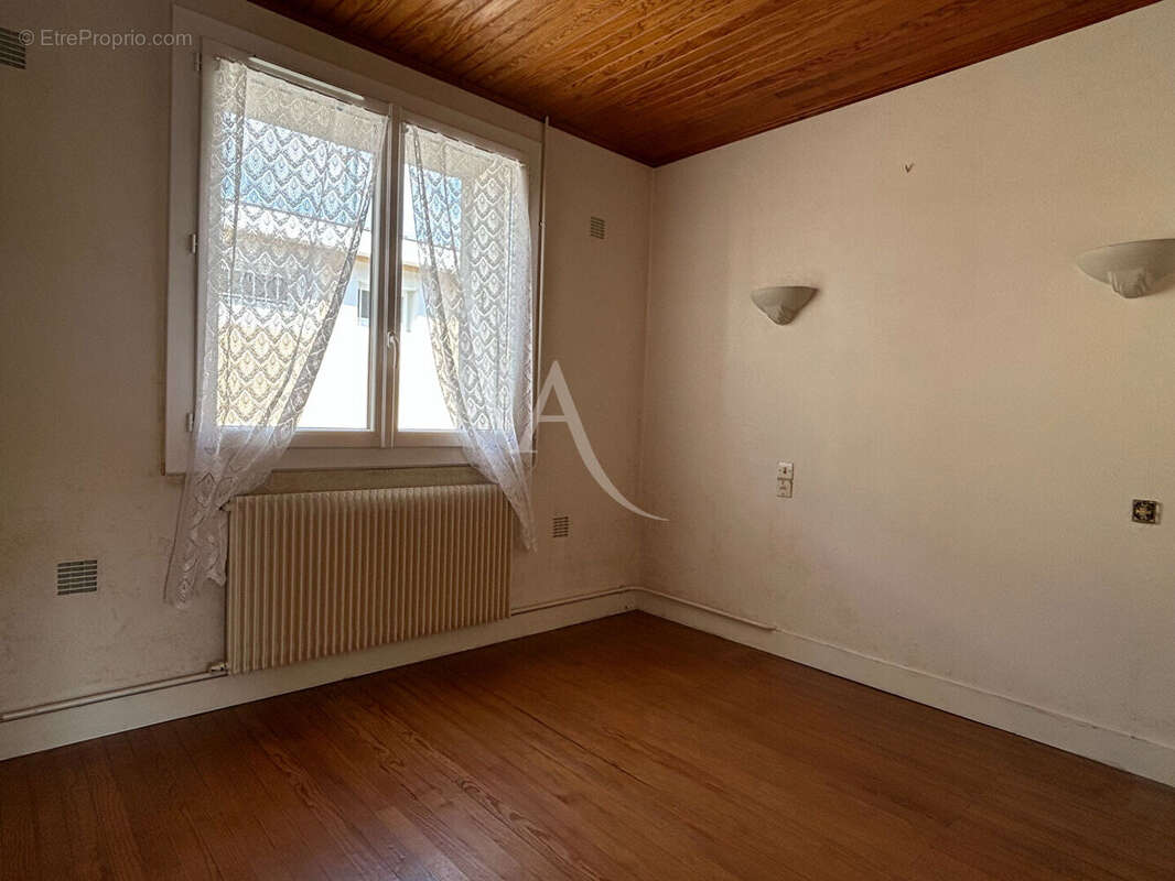Maison Canéjan 112 m² avec dépendances - photo 10