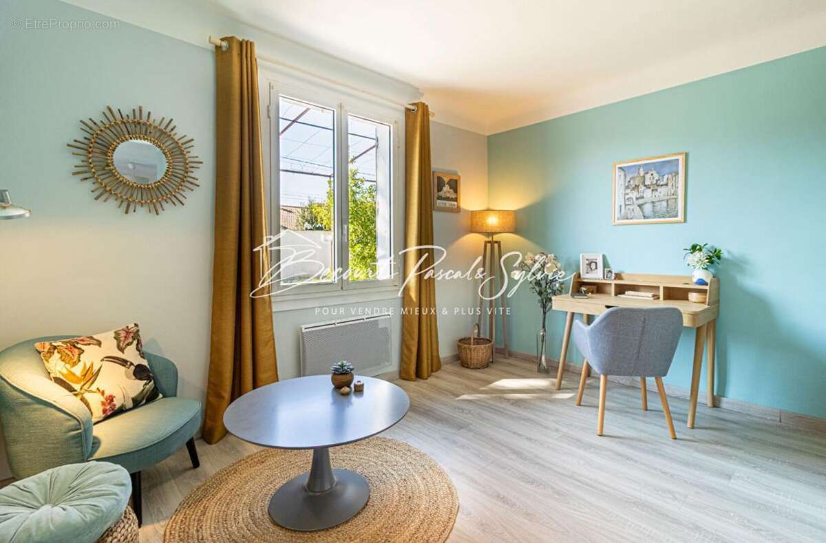 Maison + revenu locatif + espace pro : un bien qui change les règles ! - photo 9