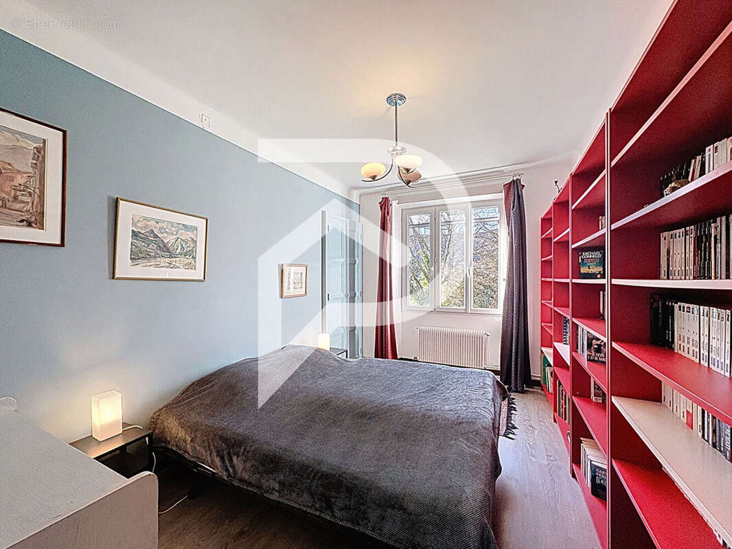 Maison à ALBA-LA-ROMAINE