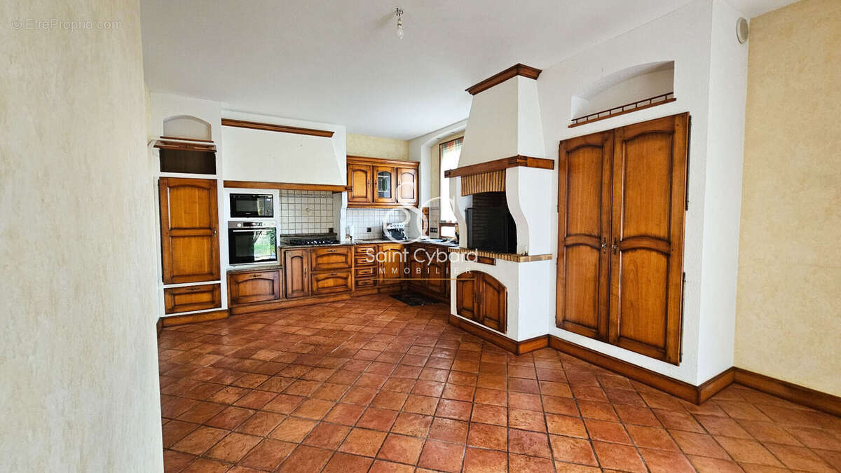 Maison à L'ISLE-D'ESPAGNAC