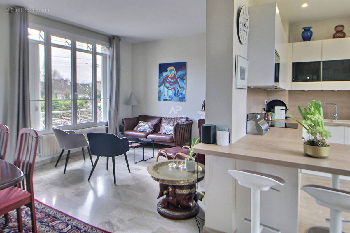 Maison à VERNEUIL-SUR-SEINE