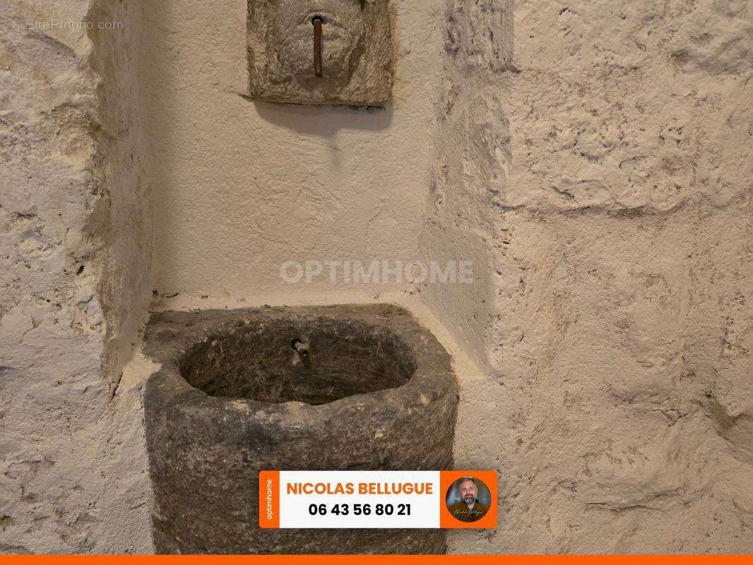 Maison de caractère rénovée au cœur d’un village historique - photo 19