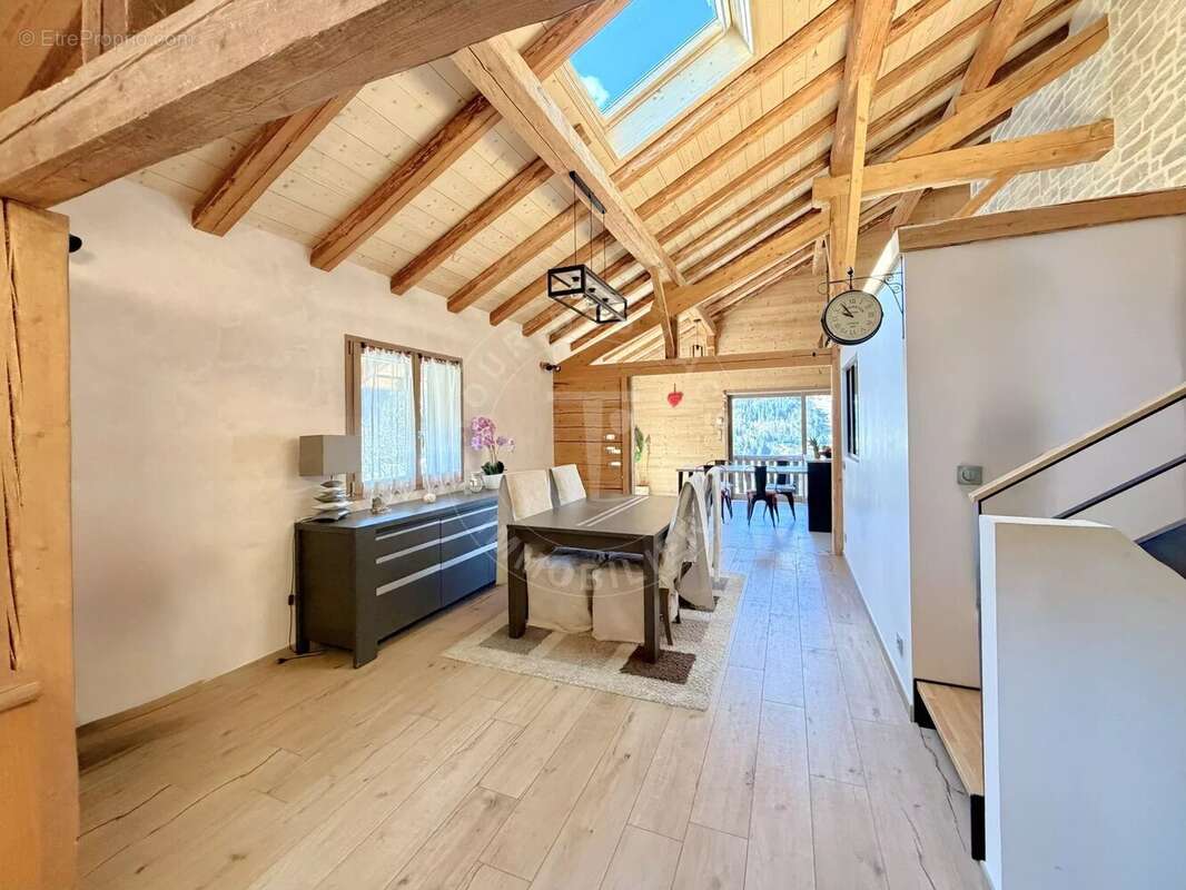 Maison à LA CLUSAZ