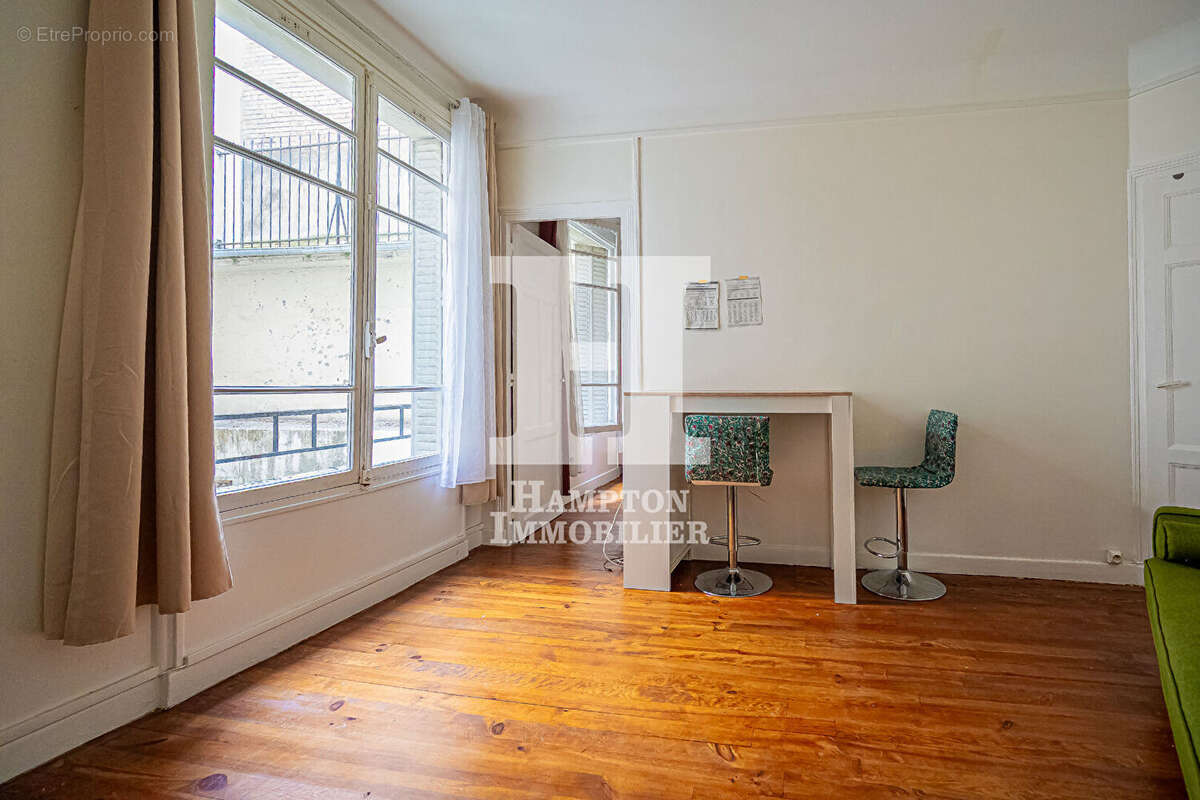Appartement à PARIS-19E