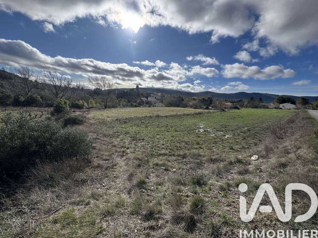 Terrain 2103 m² à Albas  - photo 3