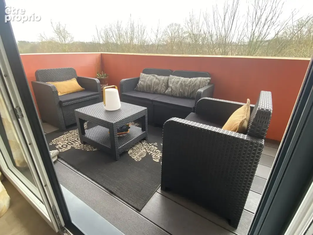 Appartement type 4 de 81m2 avec balcon et garage à BOURGBARRÉ - photo 2