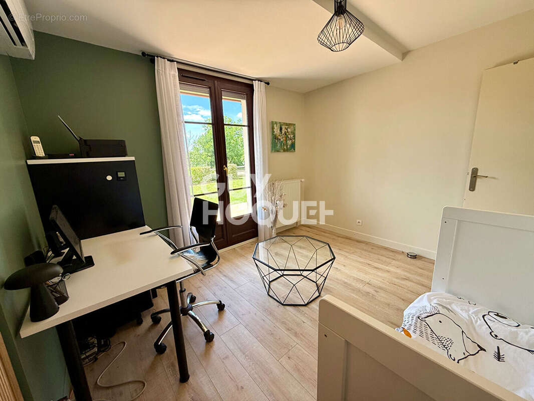 EPONE - Maison familiale 4 chambres - 148 m2 - photo 14