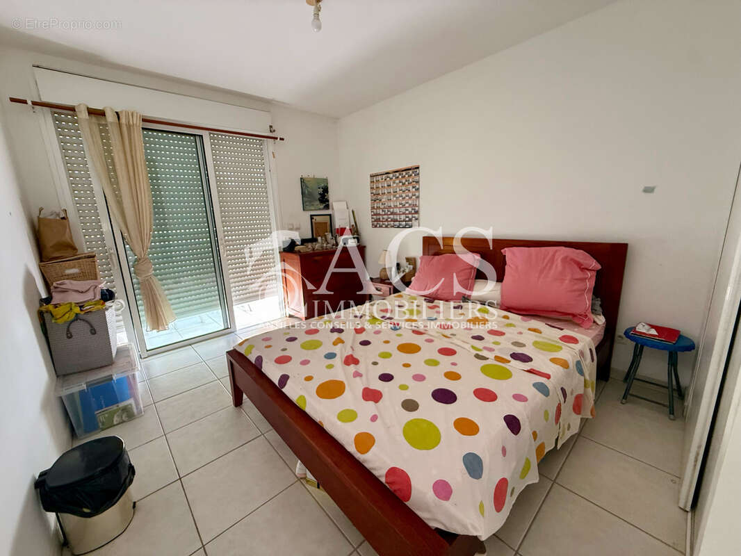 À vendre - appartement t4 avec terrasse et stationnement - au calme - le lamentin - photo 6