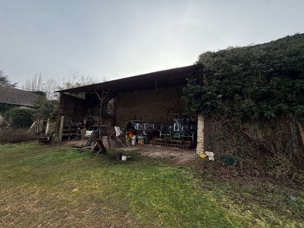 Maison à HOUDAN