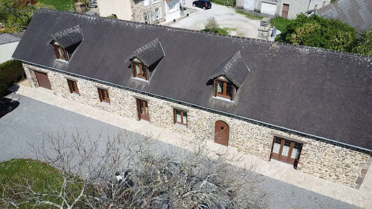 Maison à SAINT-PAIR-SUR-MER